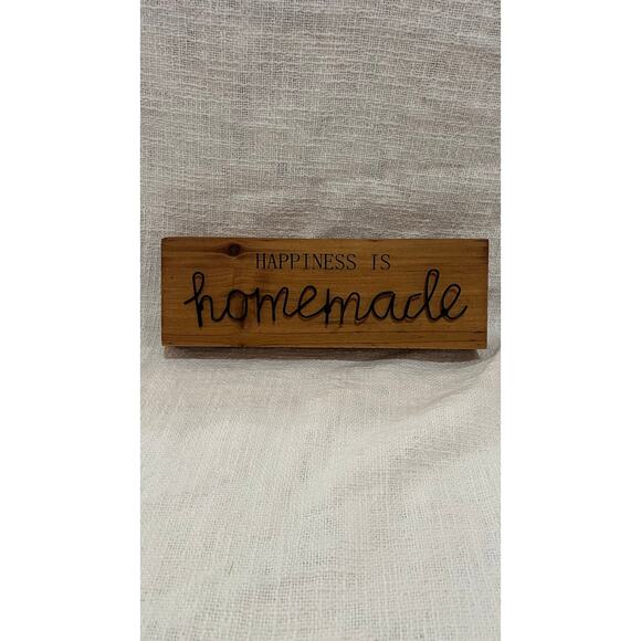 Handcrafted Wooden Sign - “Happiness is Homemade” - Picture 1 of 4